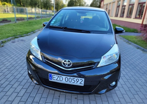 Toyota Yaris cena 30900 przebieg: 54100, rok produkcji 2014 z Radziejów małe 106